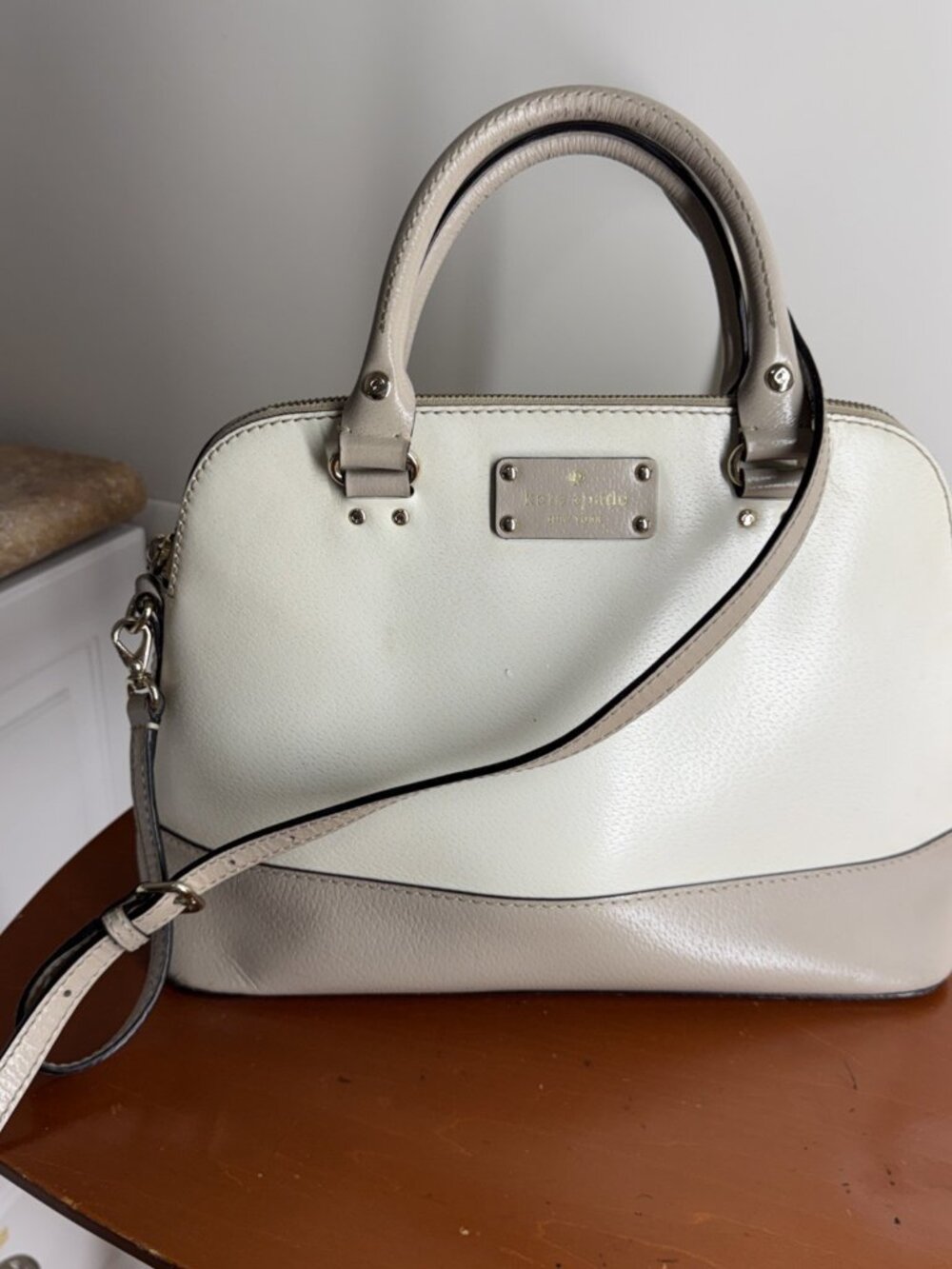 Kate Spade New York Wellesley Rachelle Satchel Handbag Cream GreyPebble Leather